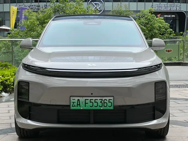 Li Auto L6 — Фото автомобиля 2