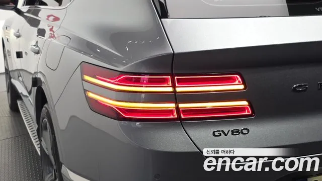 Genesis GV80 — Фото автомобиля 8