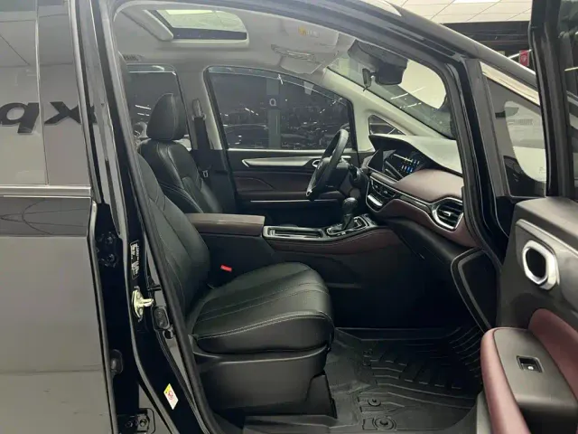 GAC Trumpchi M6 — Фото автомобиля 16