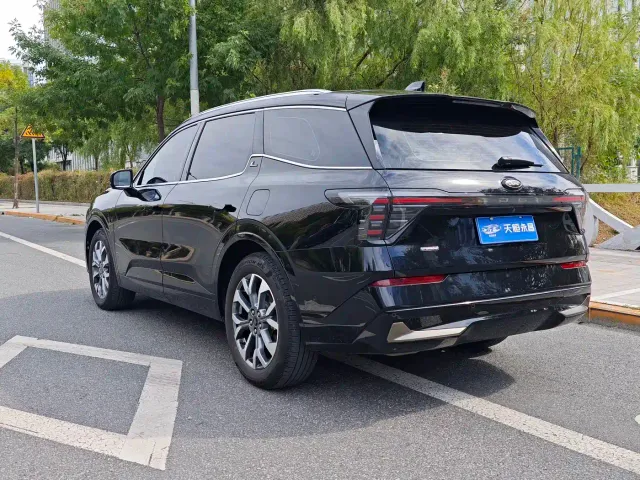 Ford Edge — Фото автомобиля 7