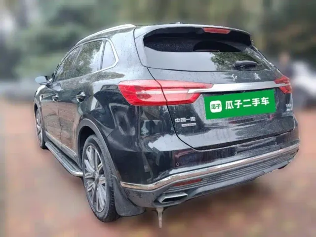Hongqi HS5 — Фото автомобиля 24