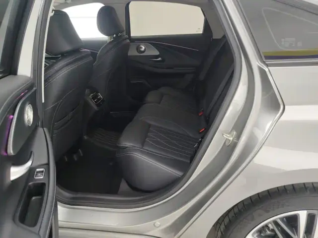 Chery Arrizo 8 — Фото автомобиля 11