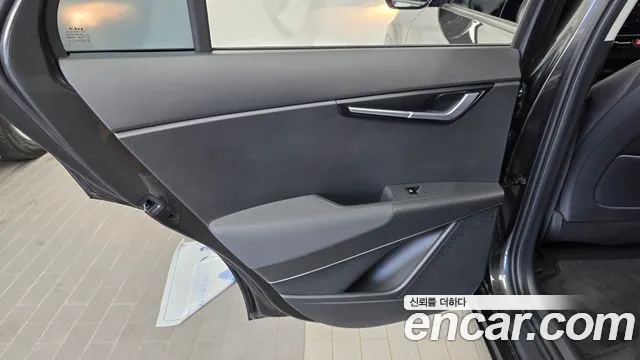 Kia Niro All Niro EV Air — Фото автомобиля 25