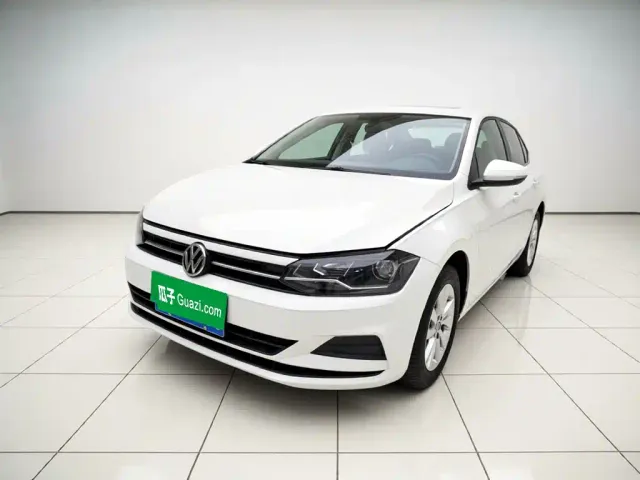 Фотография автомобиля — Volkswagen Polo
