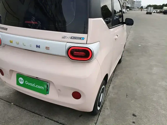 Wuling Hongguang Mini EV — Фото автомобиля 7
