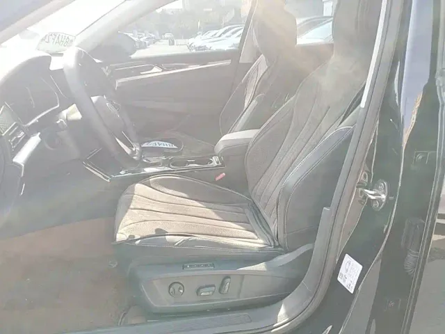 Volkswagen Passat — Фото автомобиля 14