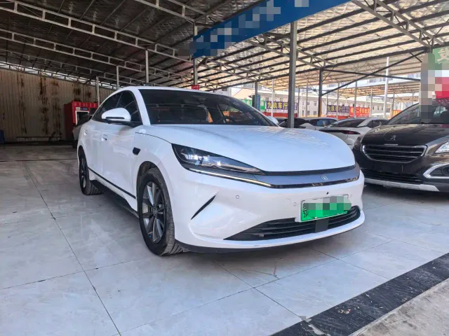 BYD Qin L — Фото автомобиля 3