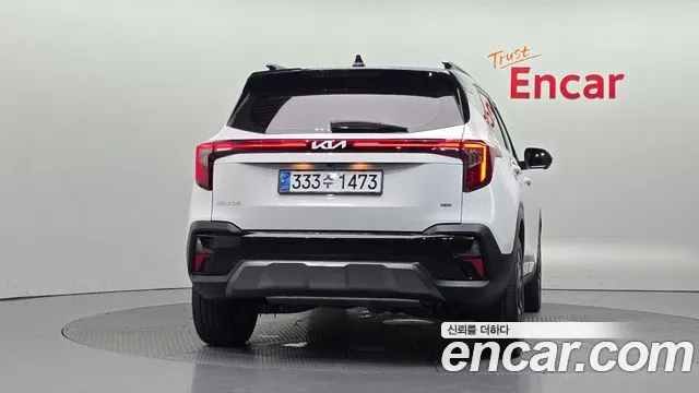Kia Seltos Новый Seltos Бензин 2.0 4WD — Фото автомобиля 4