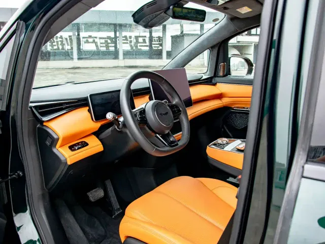 Geely Yizhen L380 — Фото автомобиля 17