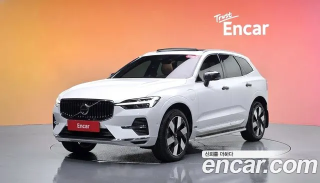 Фотография автомобиля — Volvo XC60 2nd Gen