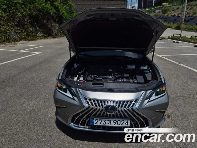 Lexus ES — Фото автомобиля 6