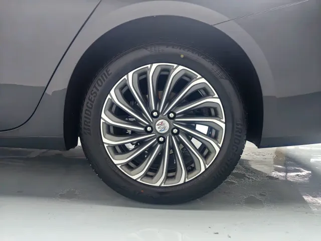Buick LaCrosse — Фото автомобиля 9