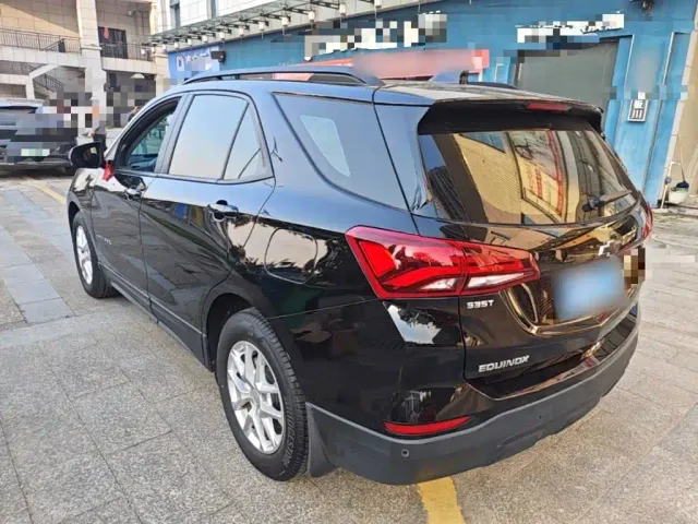 Chevrolet Equinox — Фото автомобиля 4
