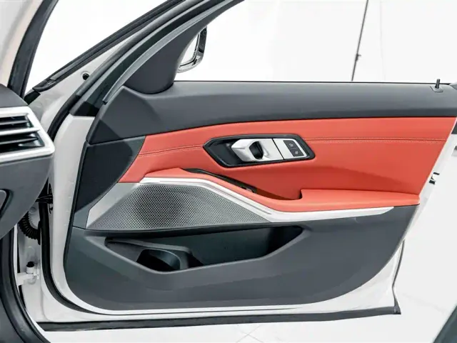 BMW 3 Series — Фото автомобиля 15