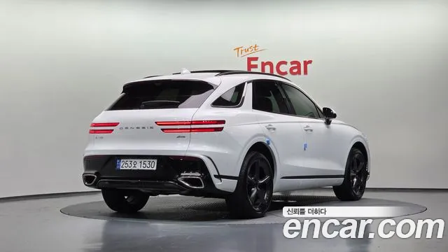 Genesis GV70 2.5T Бензин AWD — Фото автомобиля 2