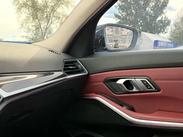 BMW 3 Series — Фото автомобиля 18