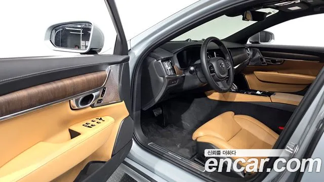 Volvo S90 — Фото автомобиля 15