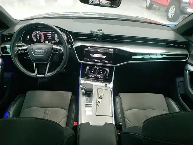 Audi A6L — Фото автомобиля 9