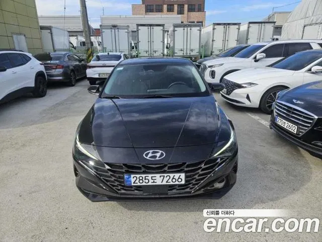 Hyundai Avante CN7 — Фото автомобиля 2