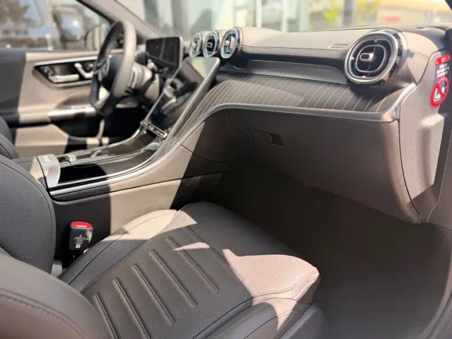 Mercedes-Benz C-Class — Фото автомобиля 25