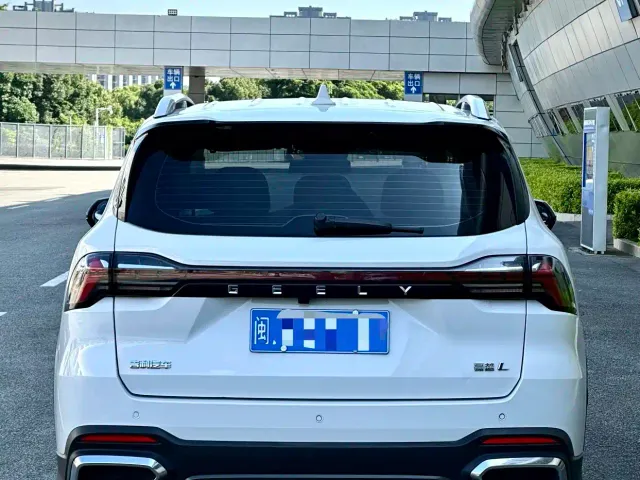 Geely Haoyue L — Фото автомобиля 3
