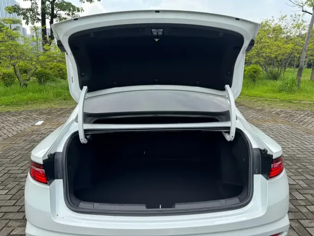 Geely Xingrui — Фото автомобиля 25