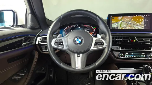 BMW 5 Series G30 — Фото автомобиля 13