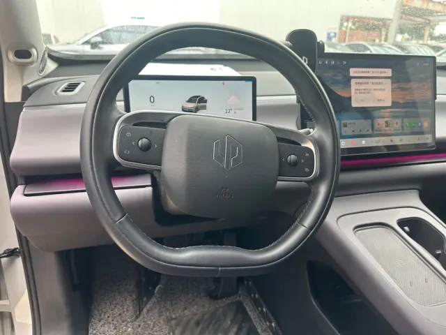 Leapmotor C10 — Фото автомобиля 5
