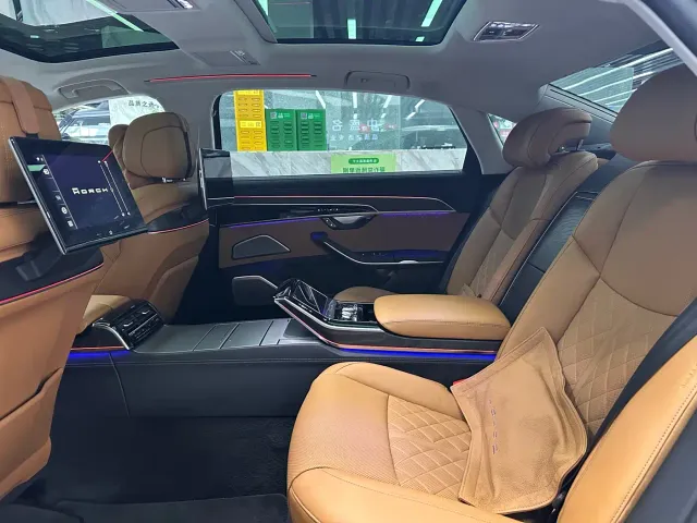 Audi A8 — Фото автомобиля 9