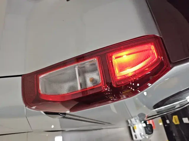 Wuling Zhiguang NEV — Фото автомобиля 7