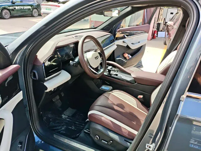 Geely Xingyue L — Фото автомобиля 8