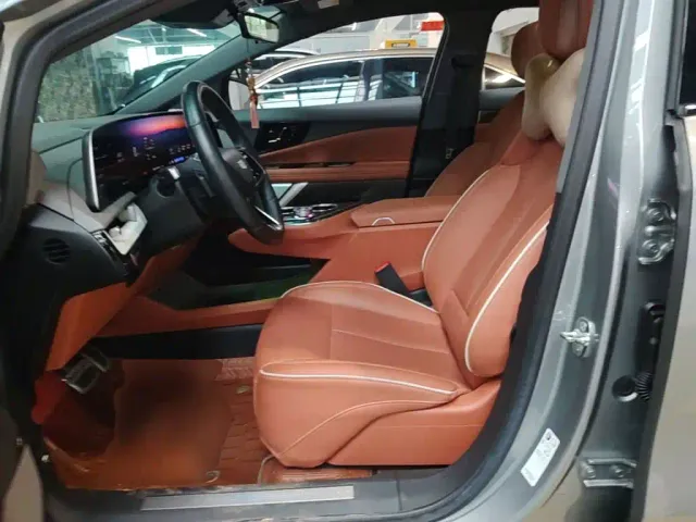 Cadillac Optiq — Фото автомобиля 14