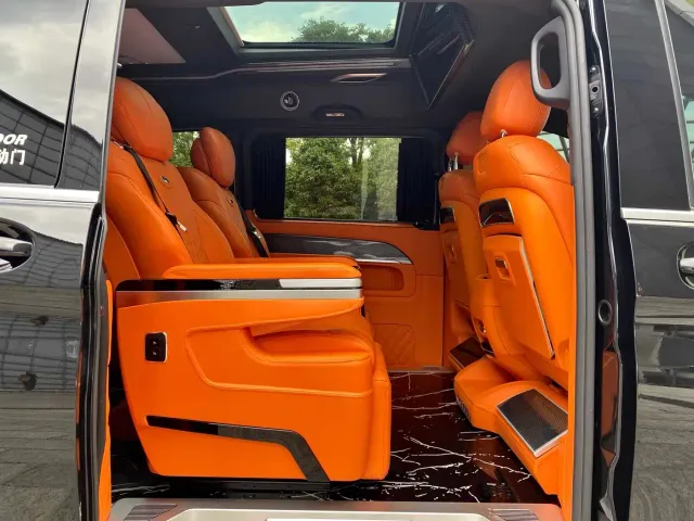 Mercedes-Benz V-Class — Фото автомобиля 19