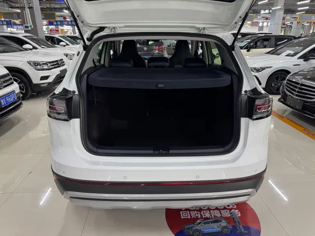 Volkswagen Tharu — Фото автомобиля 11