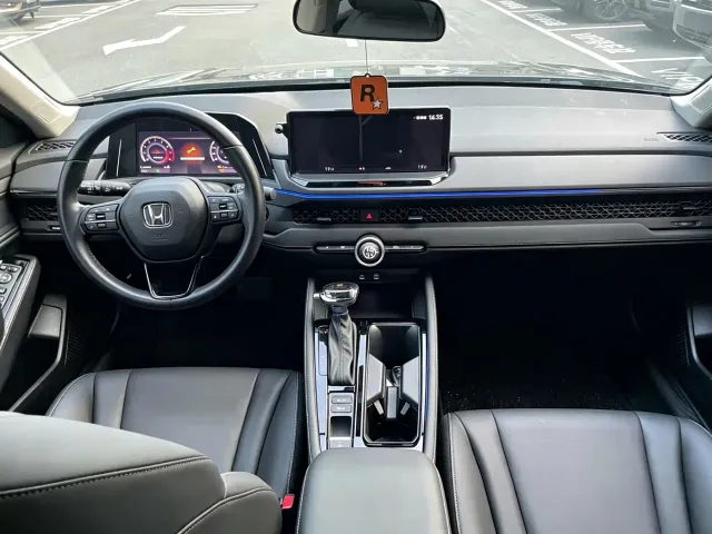 Honda Accord — Фото автомобиля 8
