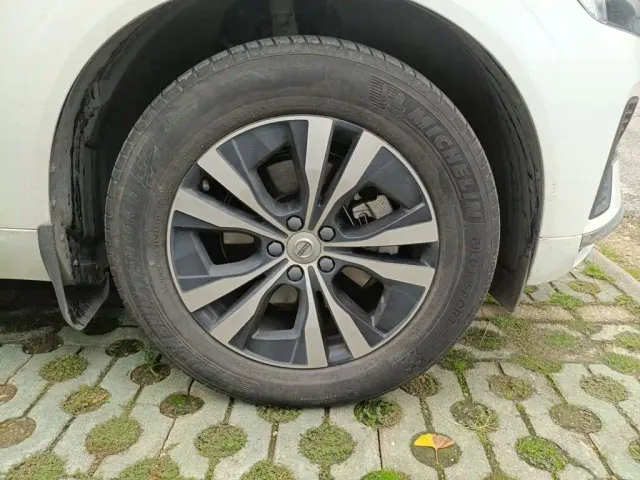Volvo XC60 — Фото автомобиля 8