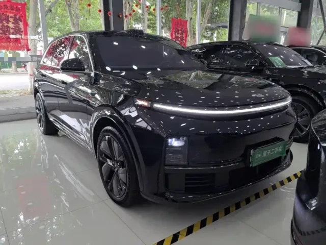 Li Auto L7 — Фото автомобиля 3