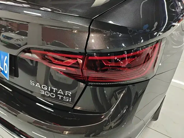 Volkswagen Sagitar — Фото автомобиля 7