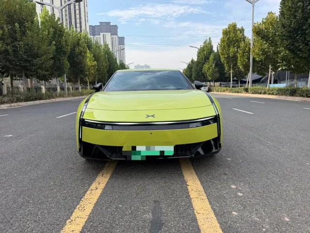 Xpeng P7 — Фото автомобиля 2