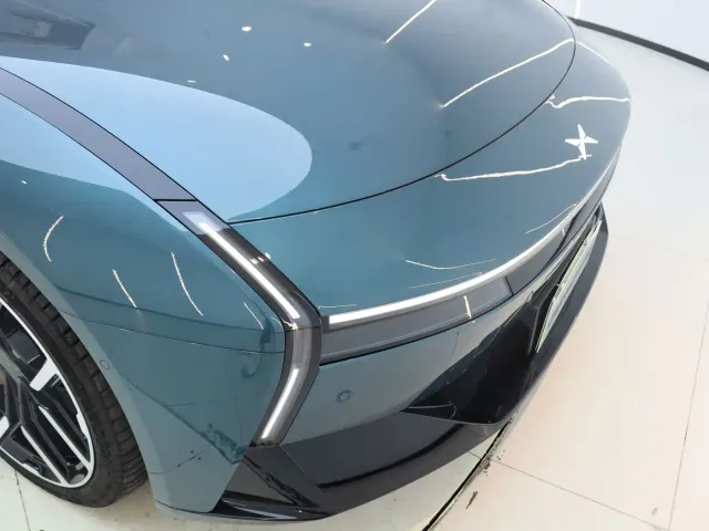 Xpeng P7 — Фото автомобиля 7