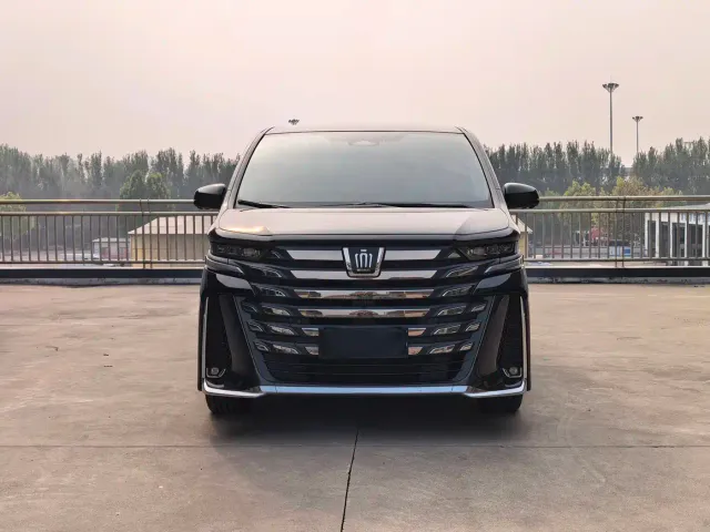 Toyota Vellfire — Фото автомобиля 3