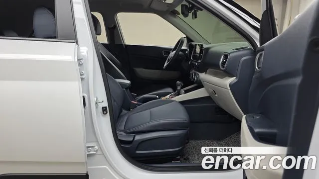 Hyundai Venue — Фото автомобиля 26