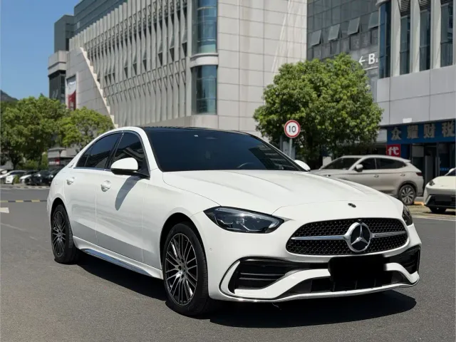 Mercedes-Benz C-Class — Фото автомобиля 3