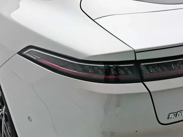 Dongfeng eπ 007 — Фото автомобиля 9