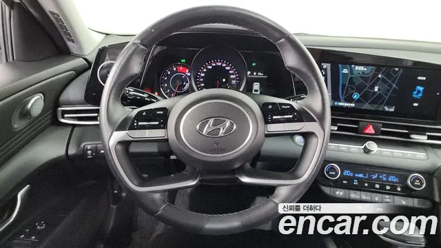 Hyundai Avante CN7 — Фото автомобиля 13