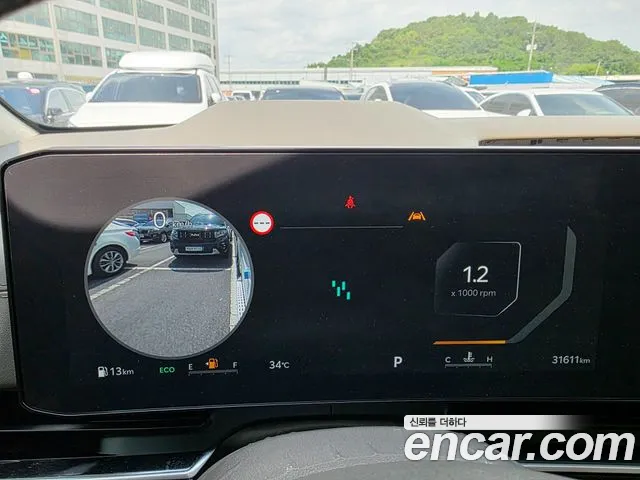 Kia Carnival Generation 4 — Фото автомобиля 8