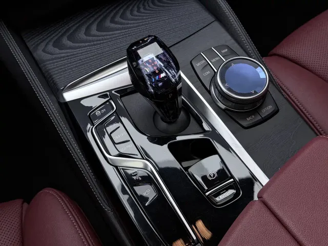 BMW 5 Series — Фото автомобиля 13