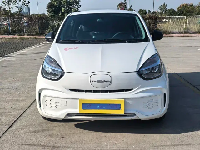 Roewe Clever — Фото автомобиля 2