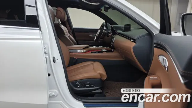 Genesis GV70 2.5T Бензин AWD — Фото автомобиля 23