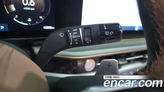 Hyundai Grandeur Grandeur (GN7) 2.5 Бензин 2WD — Фото автомобиля 26